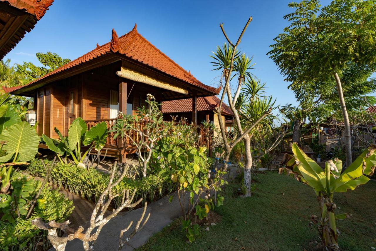 Smooth Garden Bed & Breakfast Lembongan Exterior photo